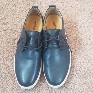 Navy blue dress shoes